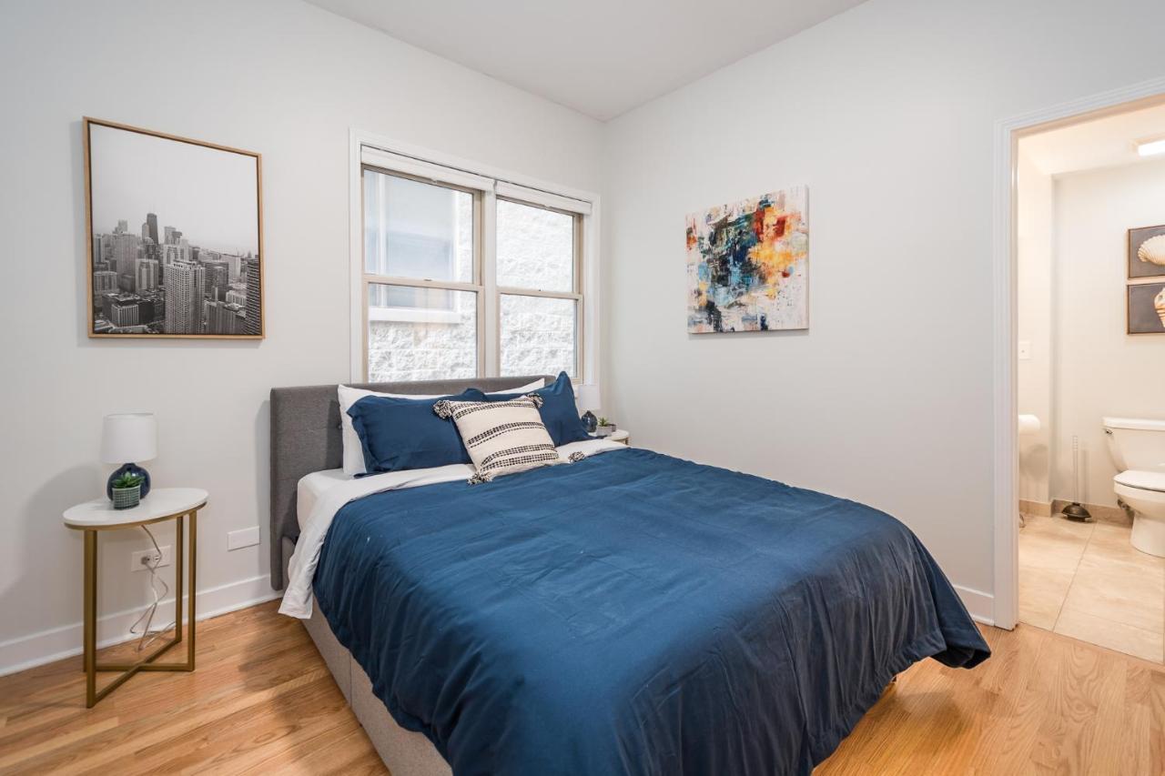 Vibrant And Modern 2-Bedroom Home Near Downtown Chicago Bagian luar foto
