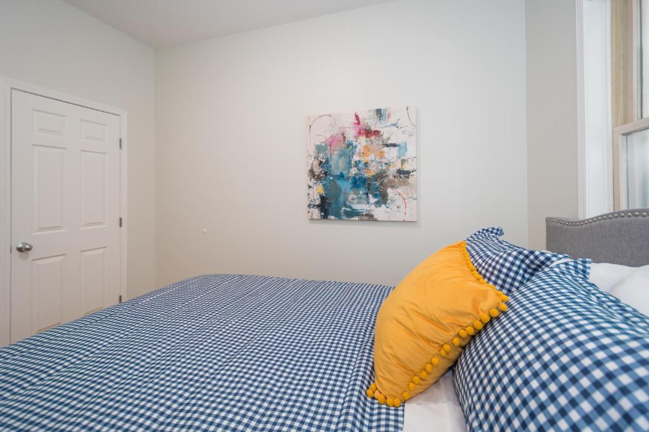 Vibrant And Modern 2-Bedroom Home Near Downtown Chicago Bagian luar foto