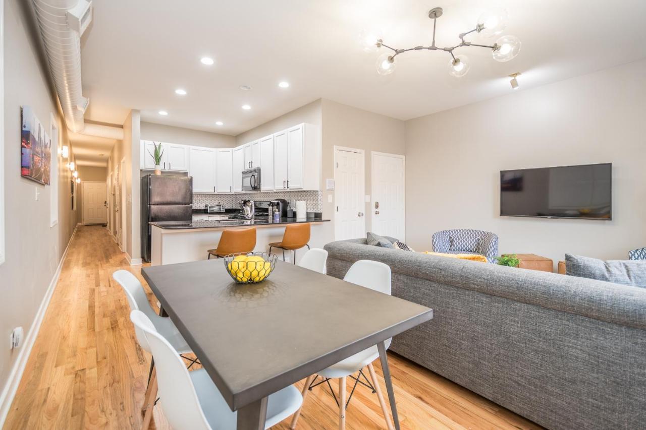 Vibrant And Modern 2-Bedroom Home Near Downtown Chicago Bagian luar foto